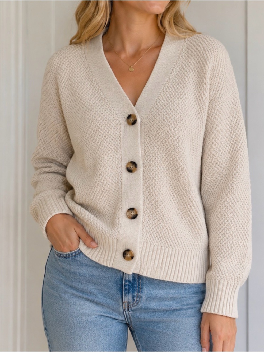 GAP Cream Textured V-Neck Button Front Cardigan Size Small, 100% Cotton - Picture 1 of 8